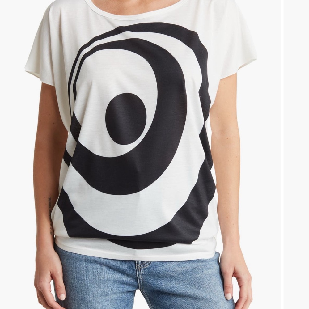 Go Couture Black and White Women's Top size XL